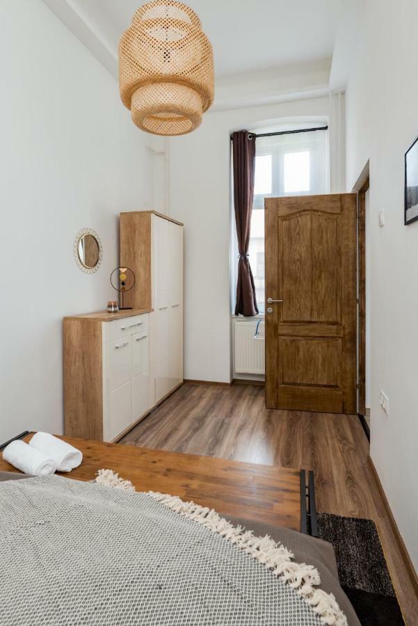 Central Kira Apartment Budapest Exterior foto